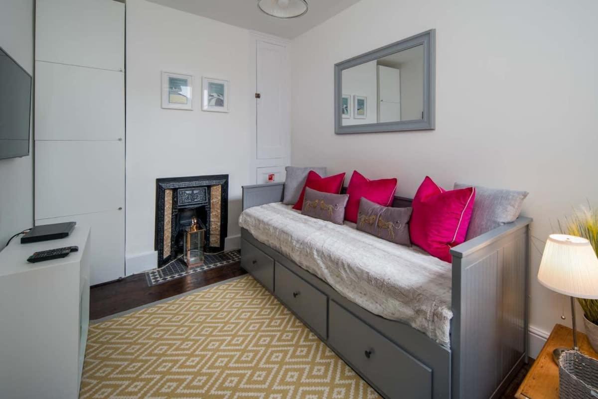 Firefly House Villa Cowes  Bagian luar foto